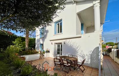 Maison - 157 m² - 6 pièces