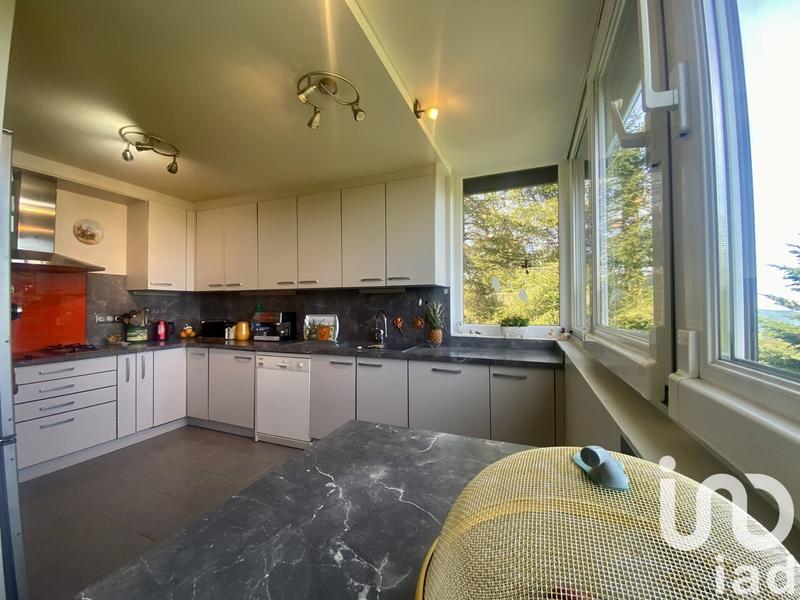 Maison - 174 m² - 5 pièces