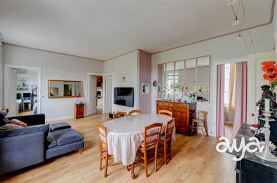 Maison ancienne - 273 m² - 12 pièces