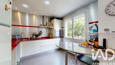 Maison de ville - 136 m² - 5 pièces