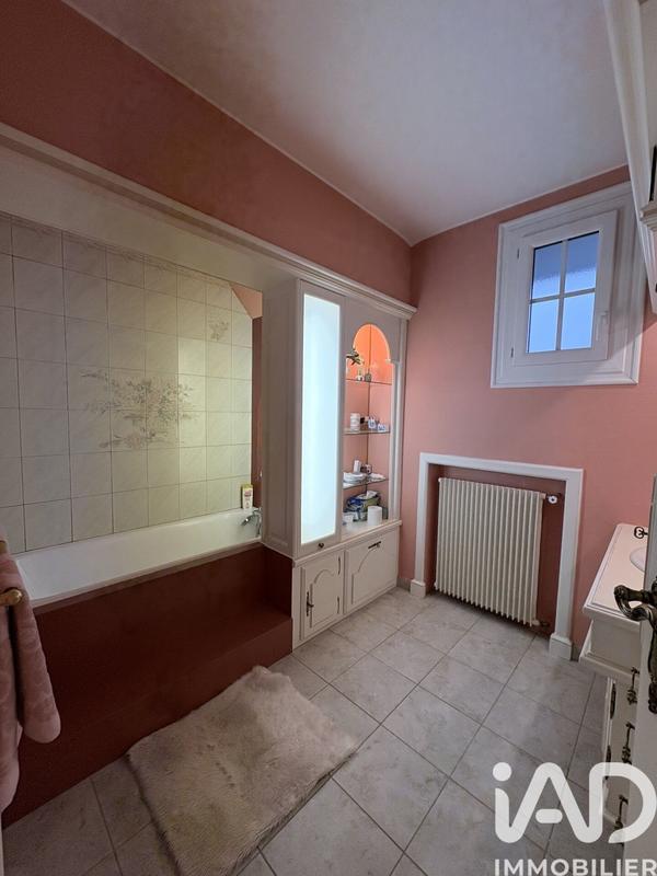 Maison - 170 m² - 6 pièces