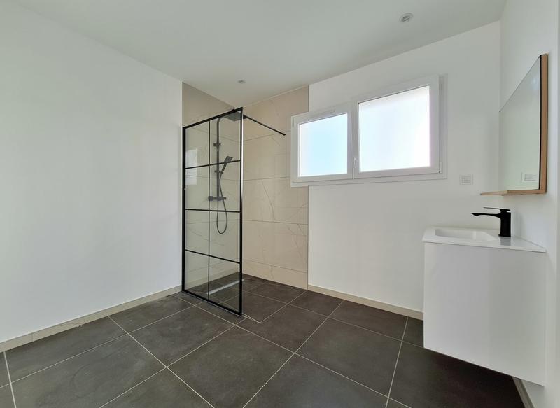 Maison contemporaine - 150 m² - 6 pièces