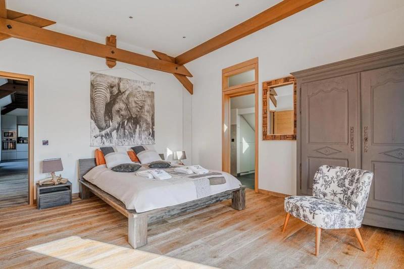 Propriété - 393 m² - 12 pièces