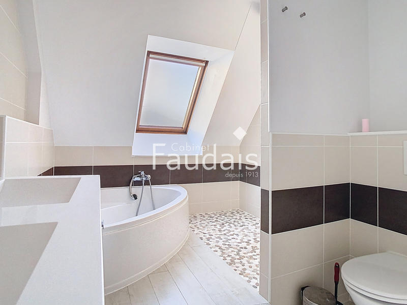 Maison - 127 m² - 6 pièces