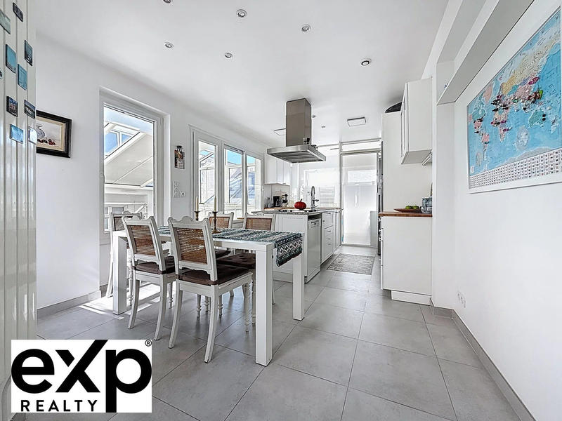 Maison - 167 m² - 7 pièces