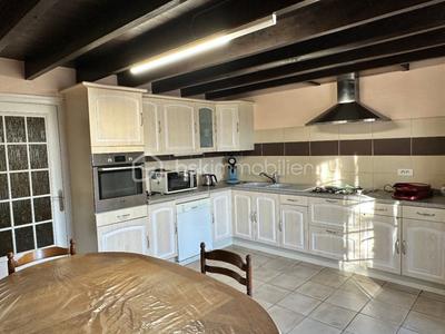 Maison traditionnelle - 145 m² - 6 pièces