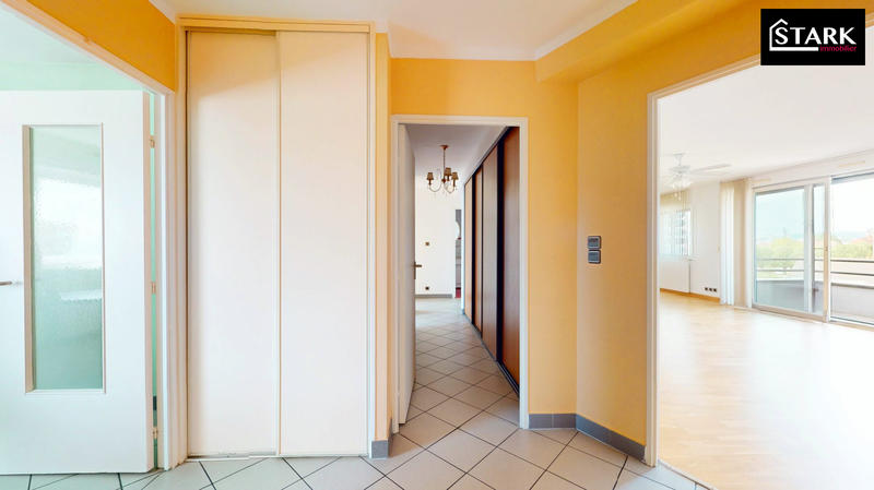 Appartement - 102 m² - 4 pièces