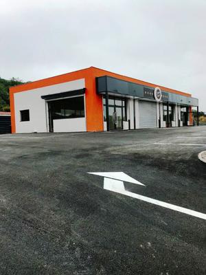 Local commercial - 140 m²