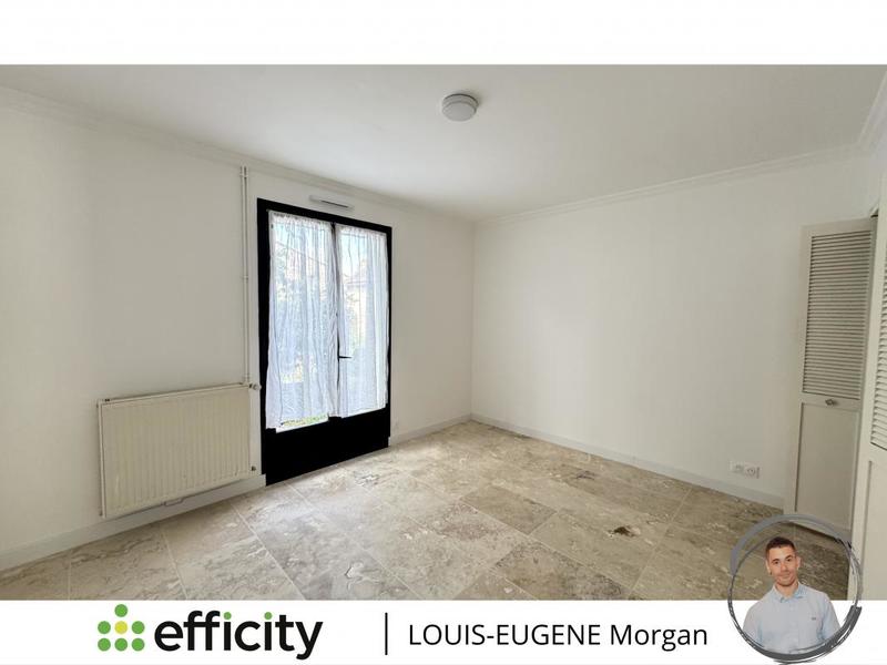 Maison - 220 m² - 9 pièces