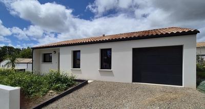 Villa - 90 m² - 5 pièces