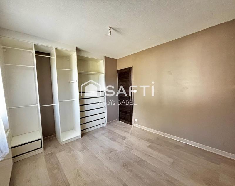 Maison - 207 m² - 9 pièces