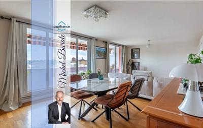 Appartement - 82 m² - 5 pièces