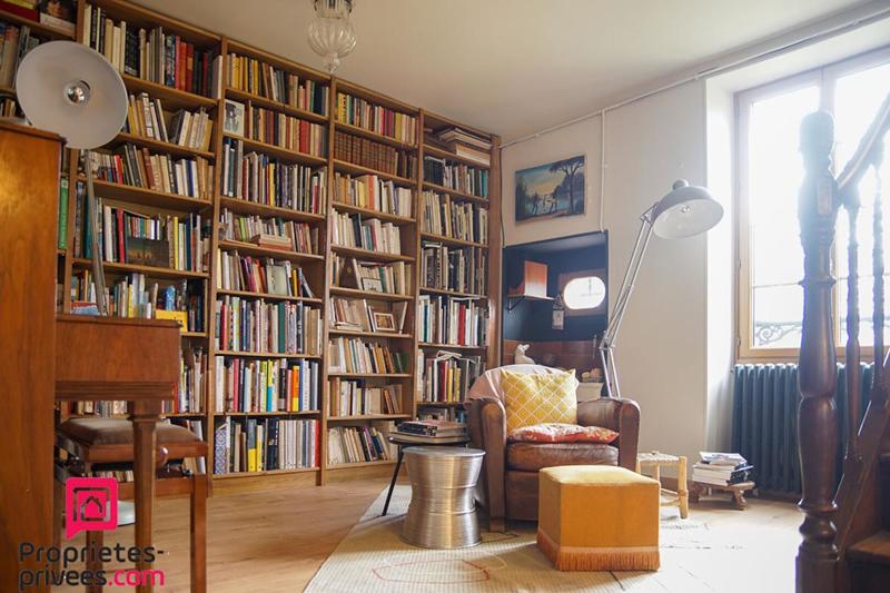 Maison - 320 m² - 10 pièces