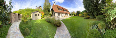 Maison - 250 m² - 8 pièces