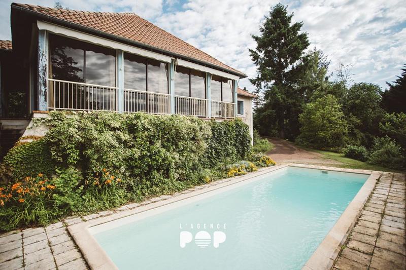 Maison - 282 m² - 9 pièces