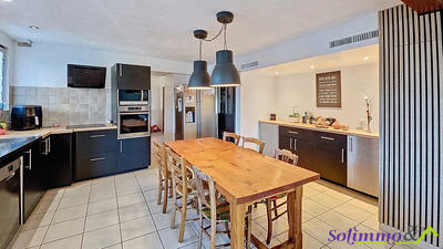 Maison - 165 m² - 7 pièces