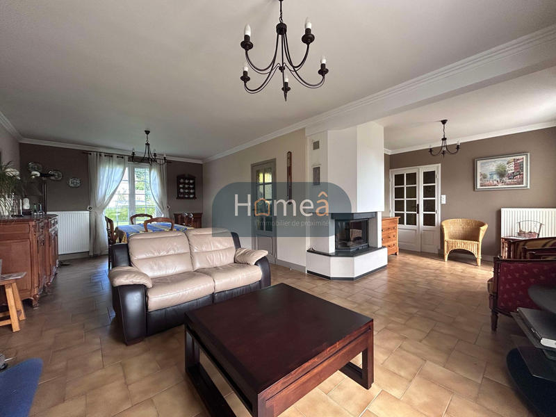 Maison - 137 m² - 7 pièces