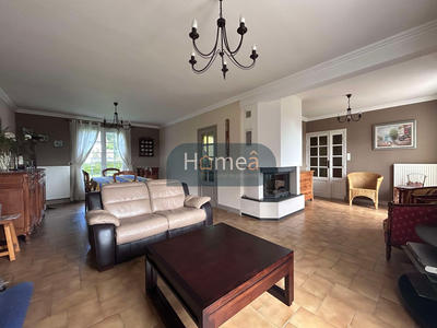 Maison - 137 m² - 7 pièces