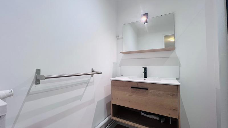 Appartement - 77 m² - 5 pièces