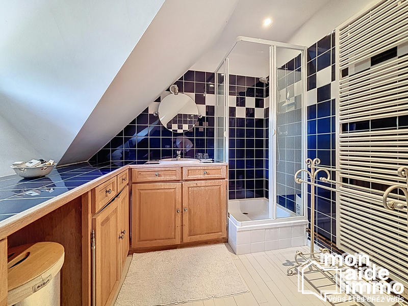 Maison ancienne - 230 m² - 7 pièces