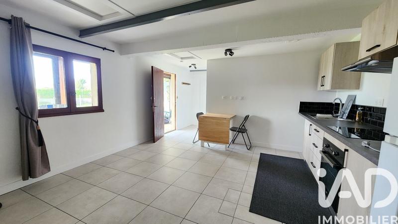 Maison - 235 m² - 10 pièces