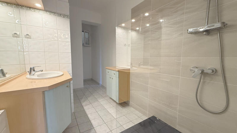 Appartement - 68 m² - 3 pièces