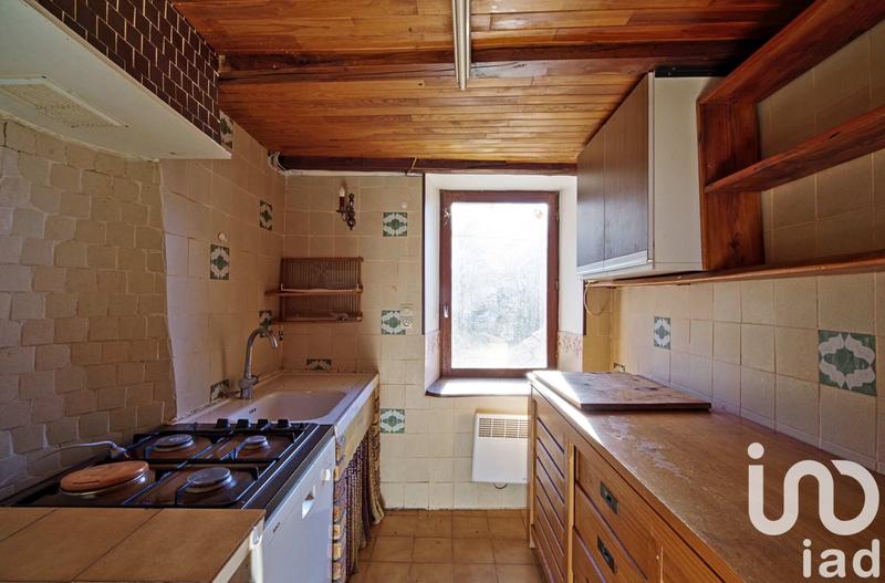 Maison de village - 900 m² - 20 pièces