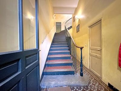 Maison - 250 m² - 8 pièces