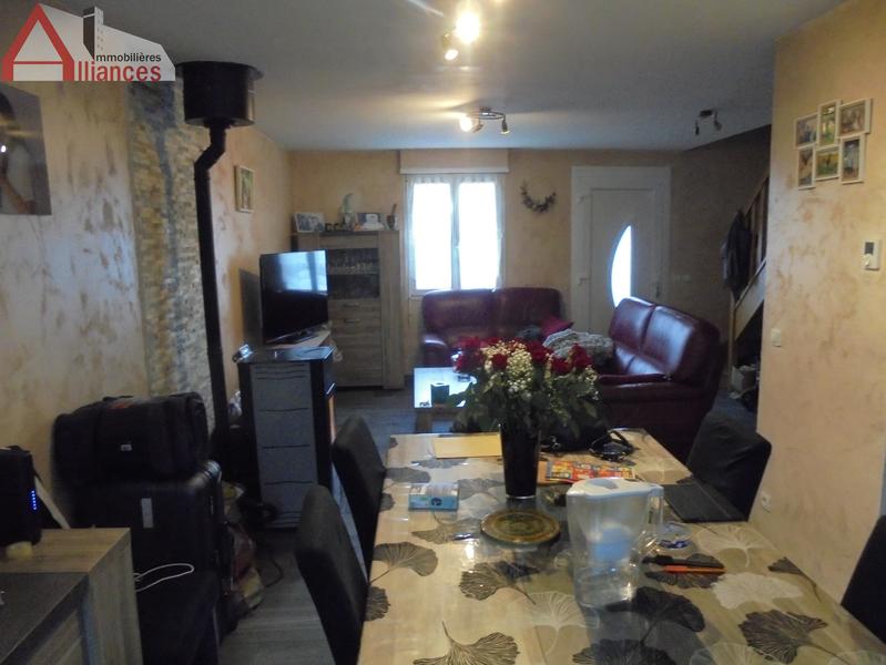 Maison - 80 m² - 5 pièces