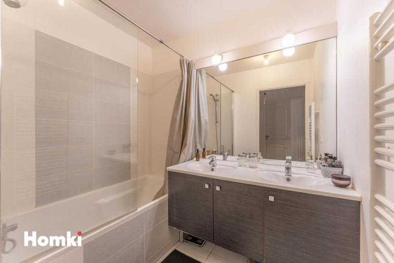 Appartement - 80 m² - 4 pièces