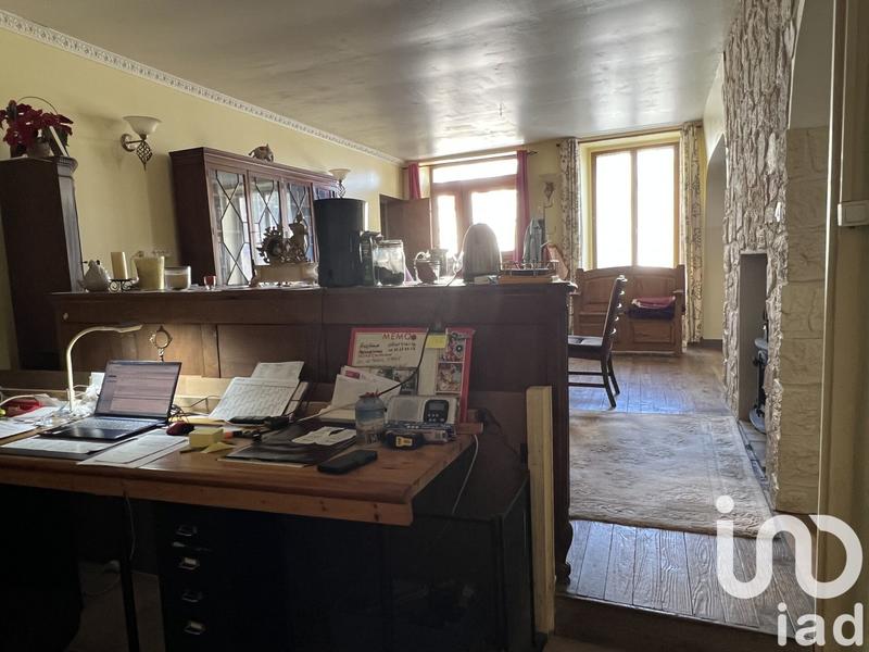 Maison - 237 m² - 11 pièces