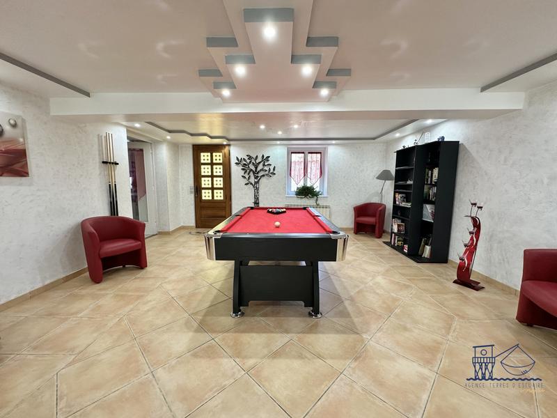 Maison ancienne - 272 m² - 9 pièces