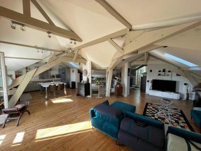 Appartement - 136 m² - 4 pièces