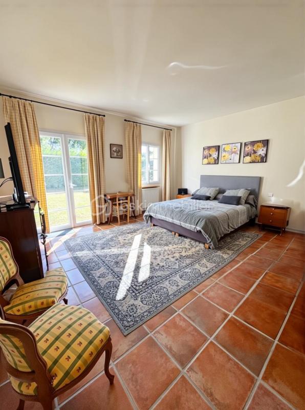 Villa - 433 m² - 12 pièces