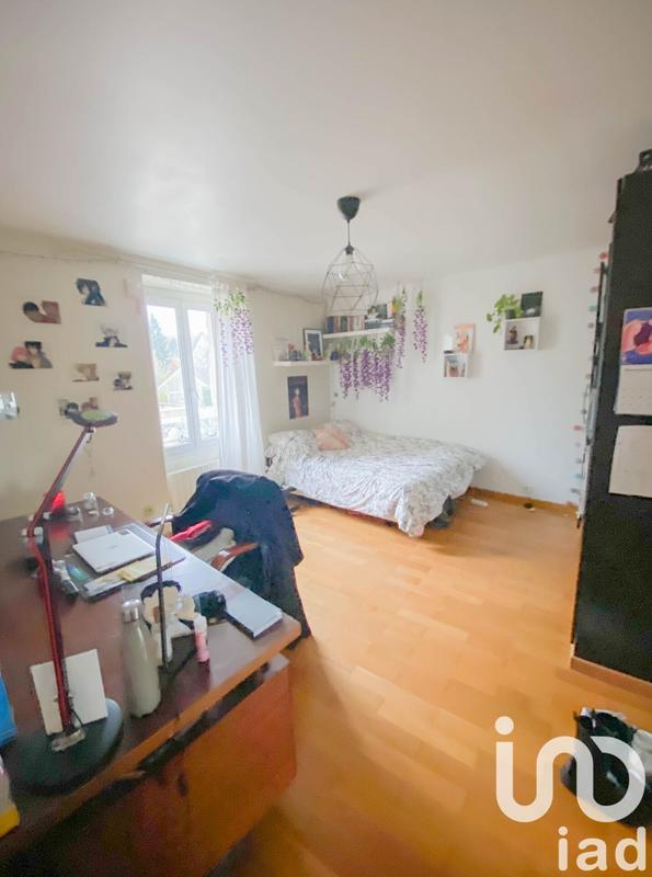 Maison - 219 m² - 8 pièces