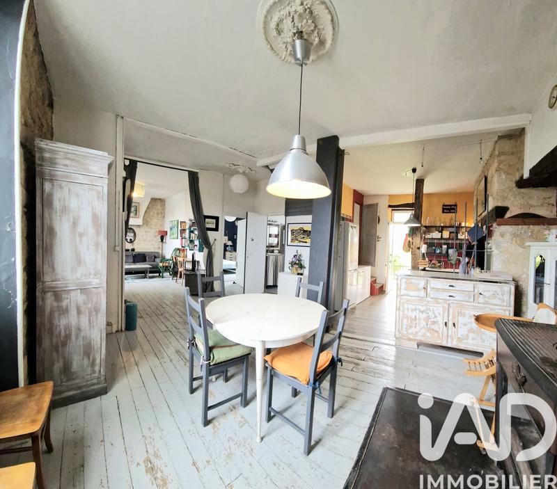 Maison - 210 m² - 6 pièces