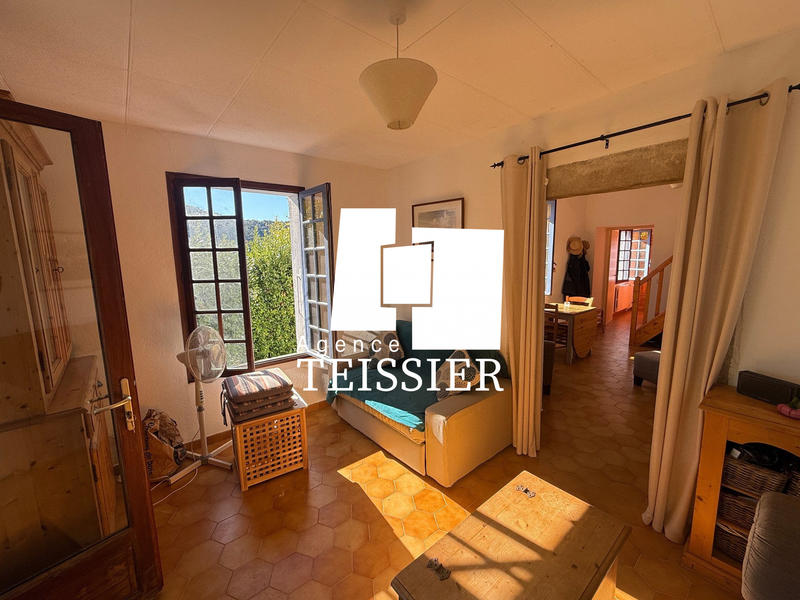 Maison - 74 m² - 6 pièces