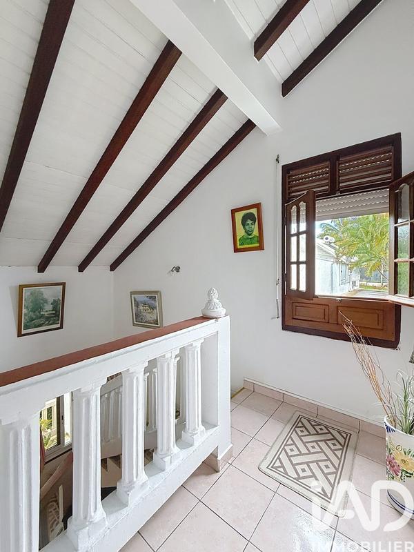 Maison - 174 m² - 8 pièces