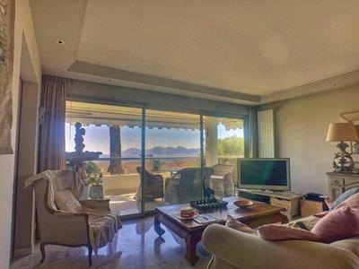 Appartement - 117 m² - 4 pièces