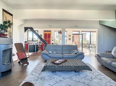 Appartement - 211 m² - 5 pièces