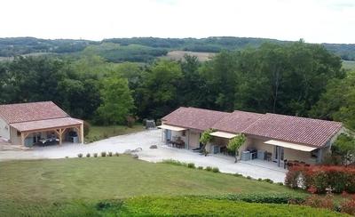 Maison - 185 m² - 11 pièces