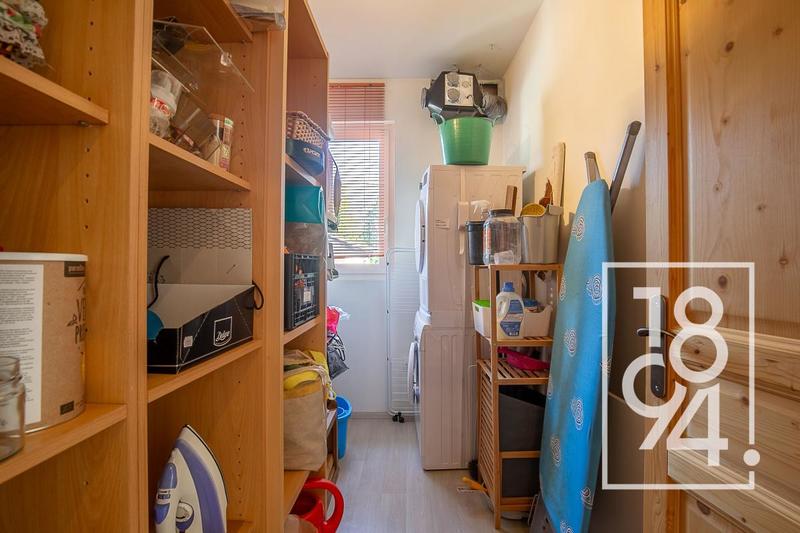 Appartement - 97 m² - 3 pièces