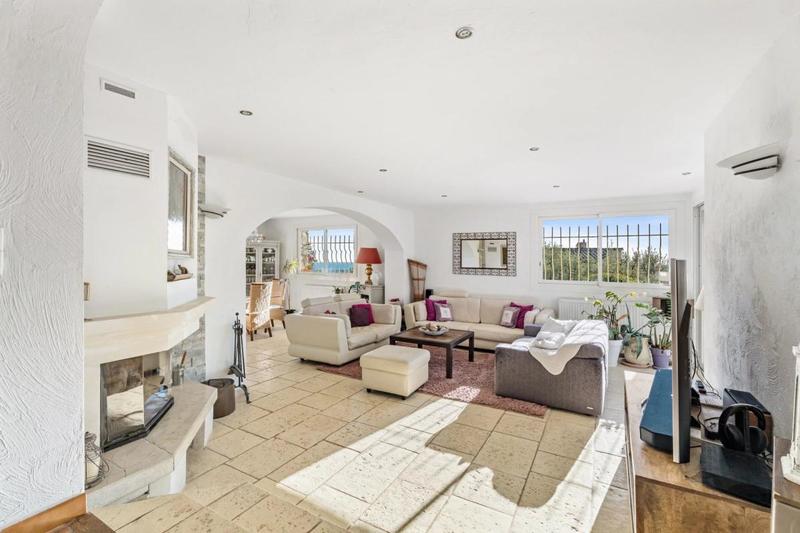 Mas - 262 m² - 7 pièces