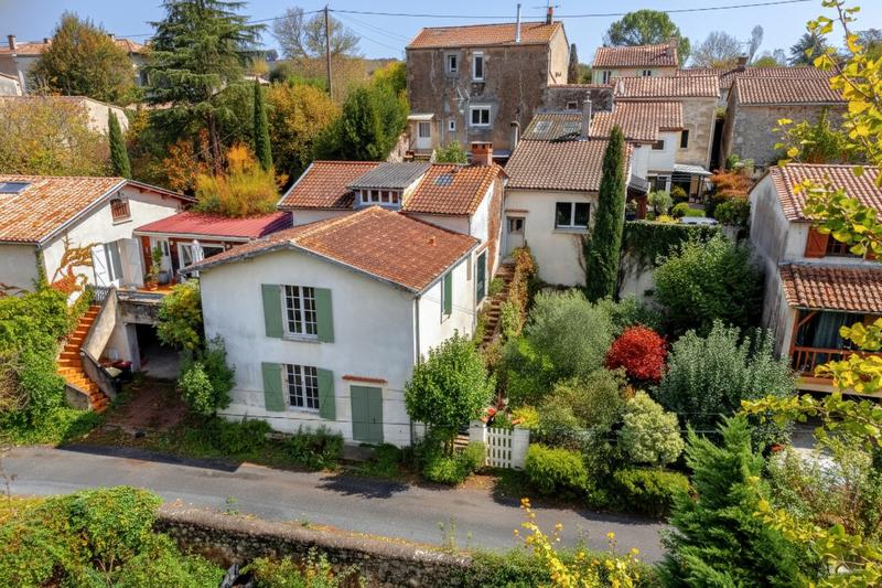 Maison ancienne - 158 m² - 7 pièces