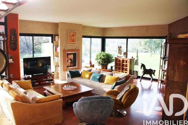 Maison de maîtres - 250 m² - 10 pièces