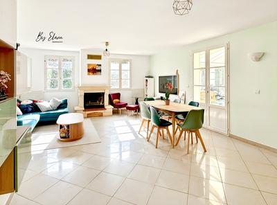 Maison - 122 m² - 5 pièces