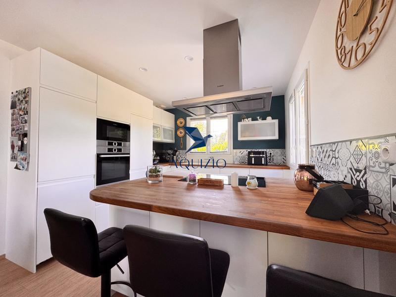 Maison - 179 m² - 6 pièces