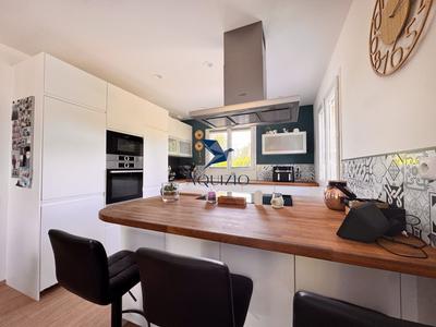 Maison - 179 m² - 6 pièces