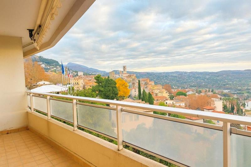 Appartement - 82 m² - 4 pièces