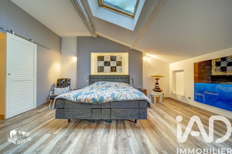 Maison de village - 229 m² - 8 pièces